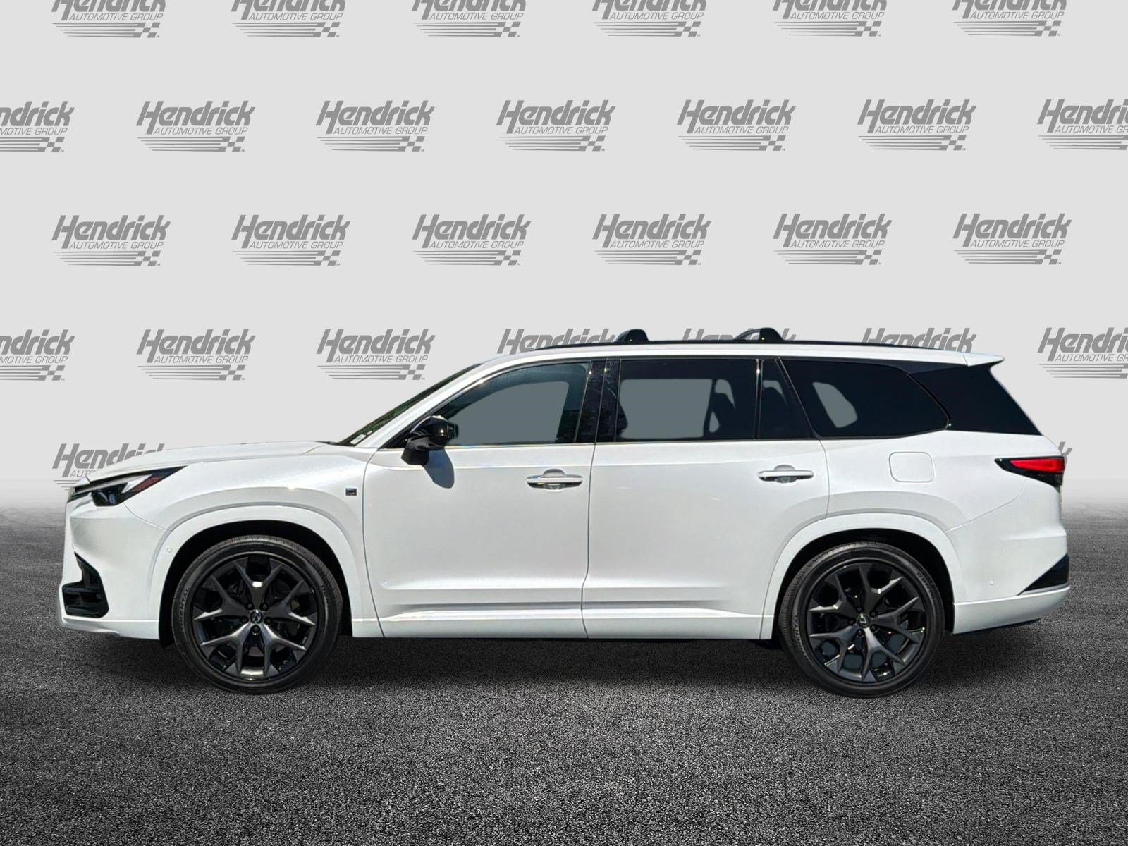 Certified 2025 Lexus TX 500h AWD w/ Technology Package image 8