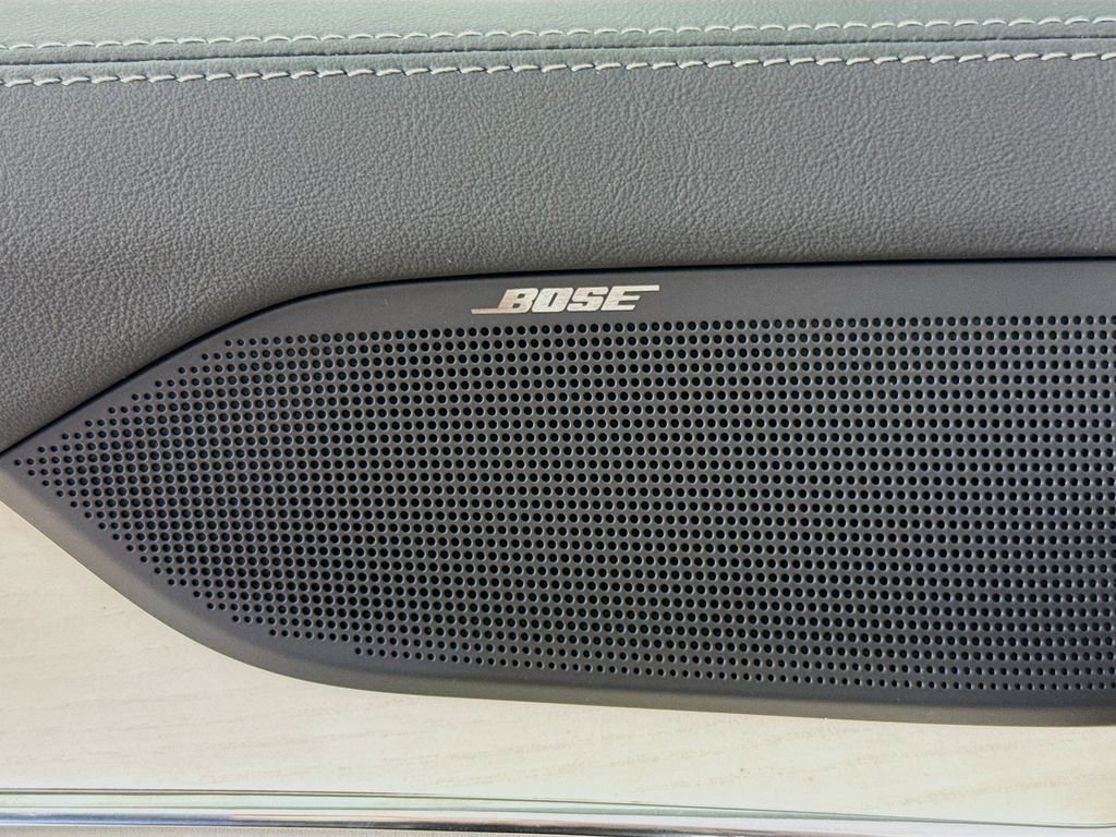 New 2025 Volvo EX90 Plus w/ Protection Package Premier image 18