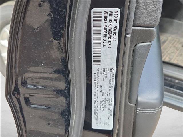 Used 2021 Jeep Grand Cherokee Laredo AWD/4WD image 16
