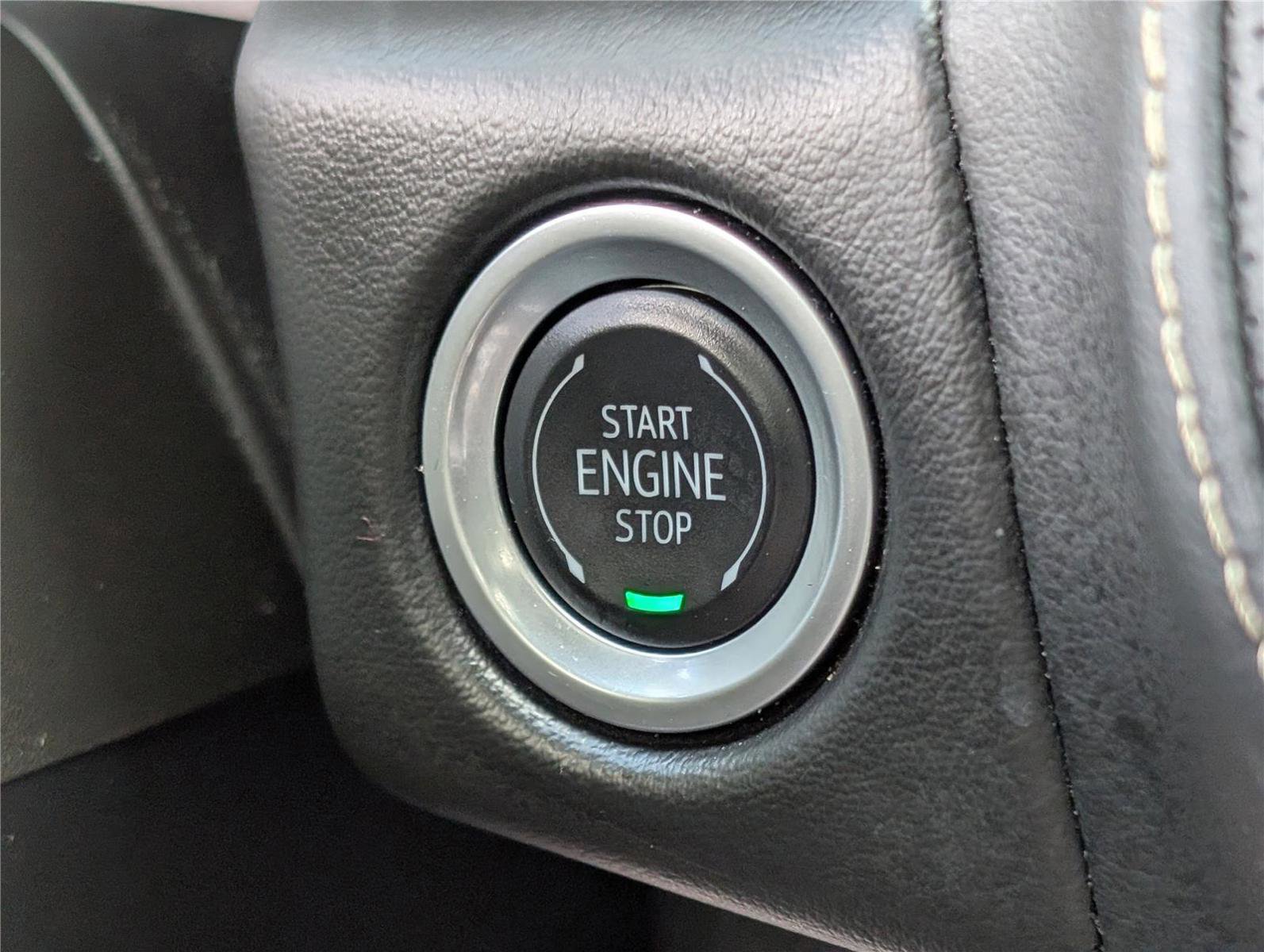 Used 2024 Chevrolet Suburban Premier image 27