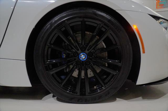 Used 2019 BMW i8 Coupe image 20
