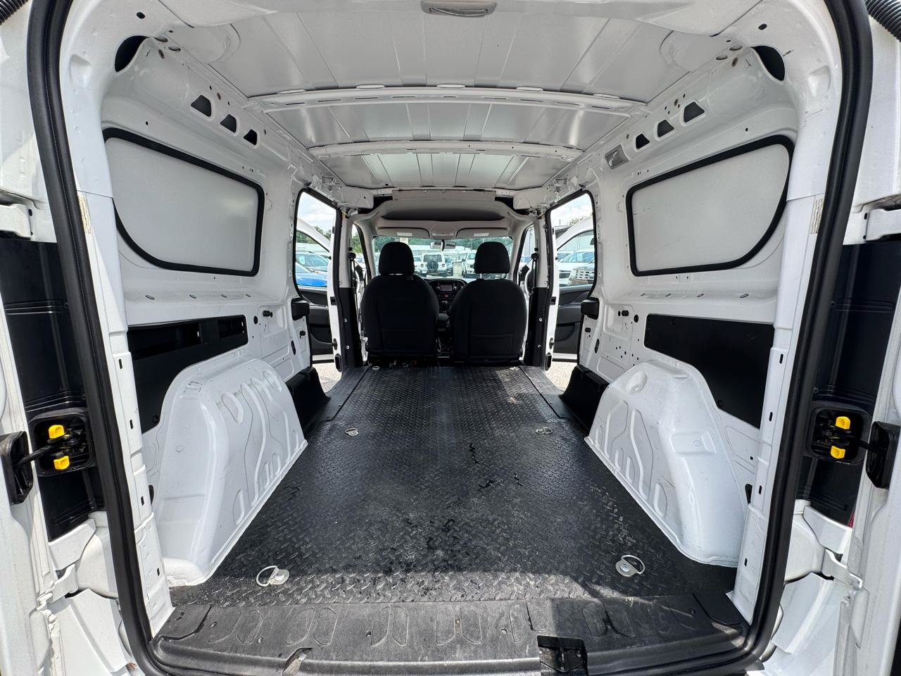 Used 2019 RAM ProMaster City Tradesman SLT FWD image 22