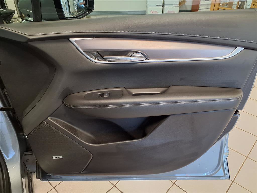 Certified 2024 Cadillac XT6 Luxury image 11