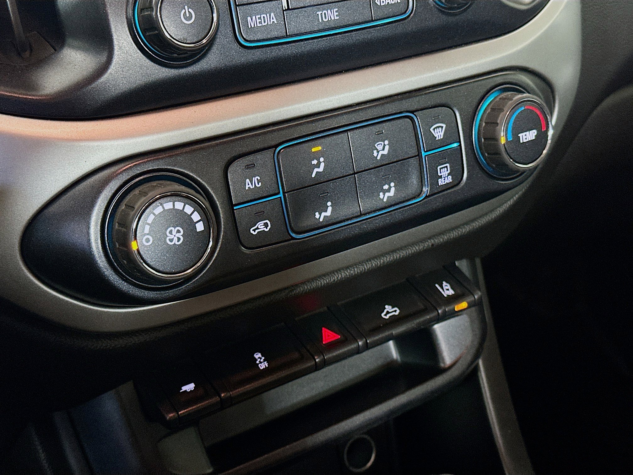 Used 2016 Chevrolet Colorado LT w/ LT Convenience Package image 23