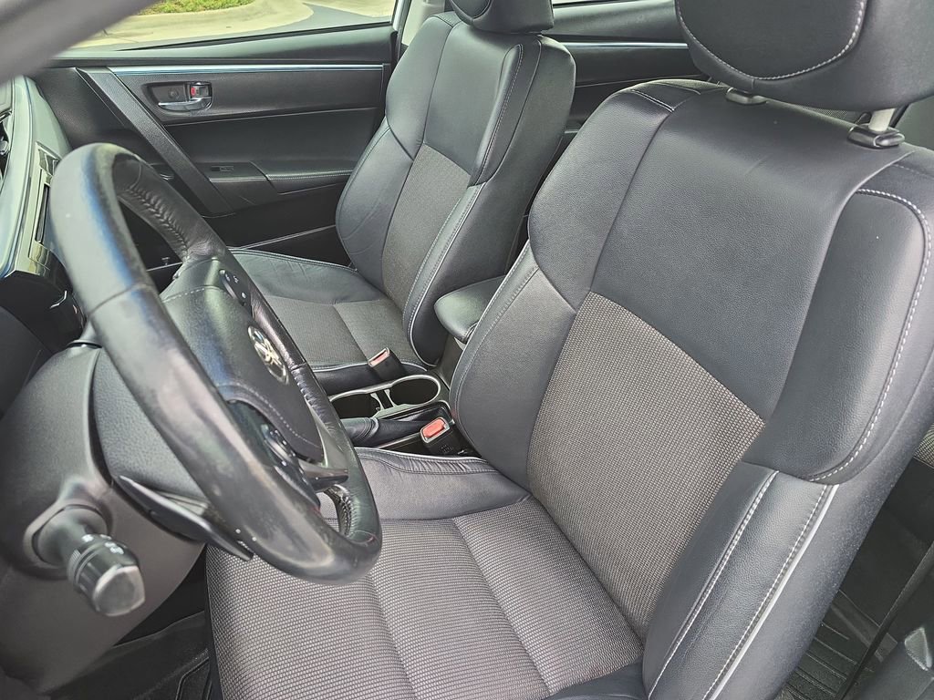 Used 2015 Toyota Corolla L image 14
