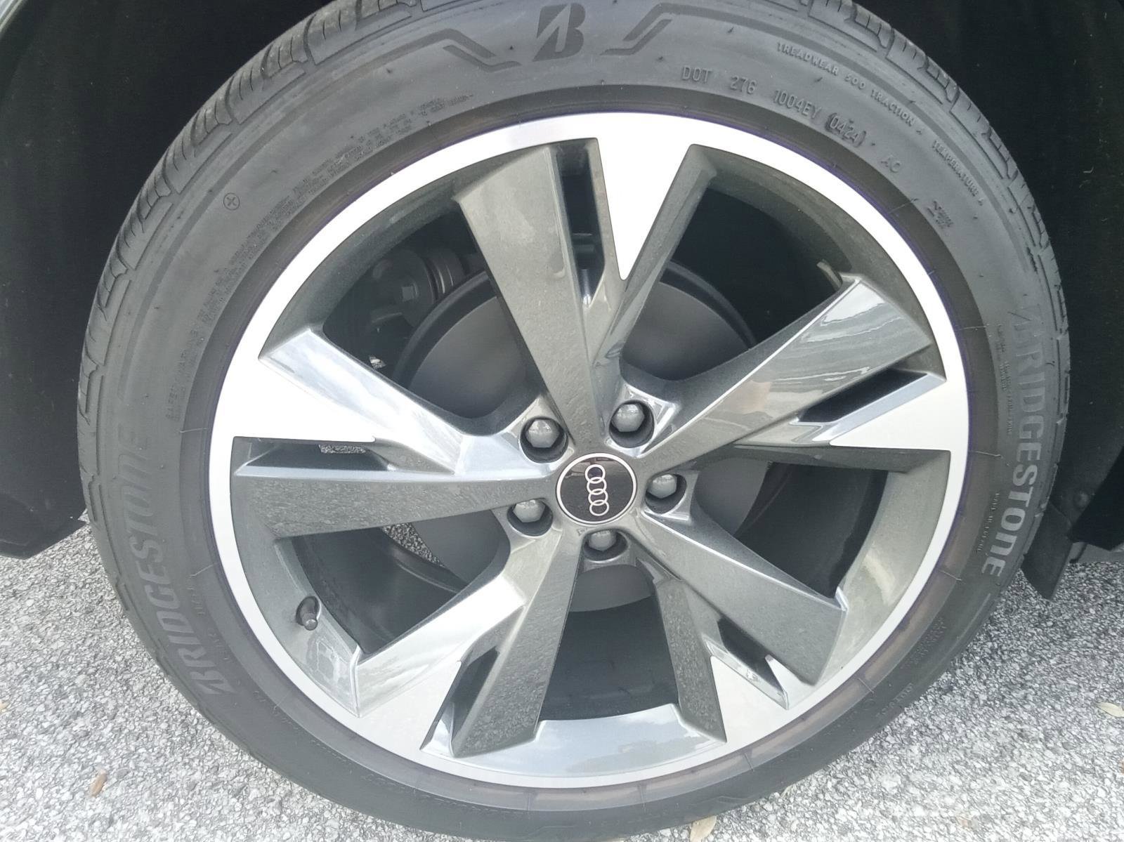 Used 2024 Audi Q4 e-tron Premium Plus w/ Premium Plus image 13