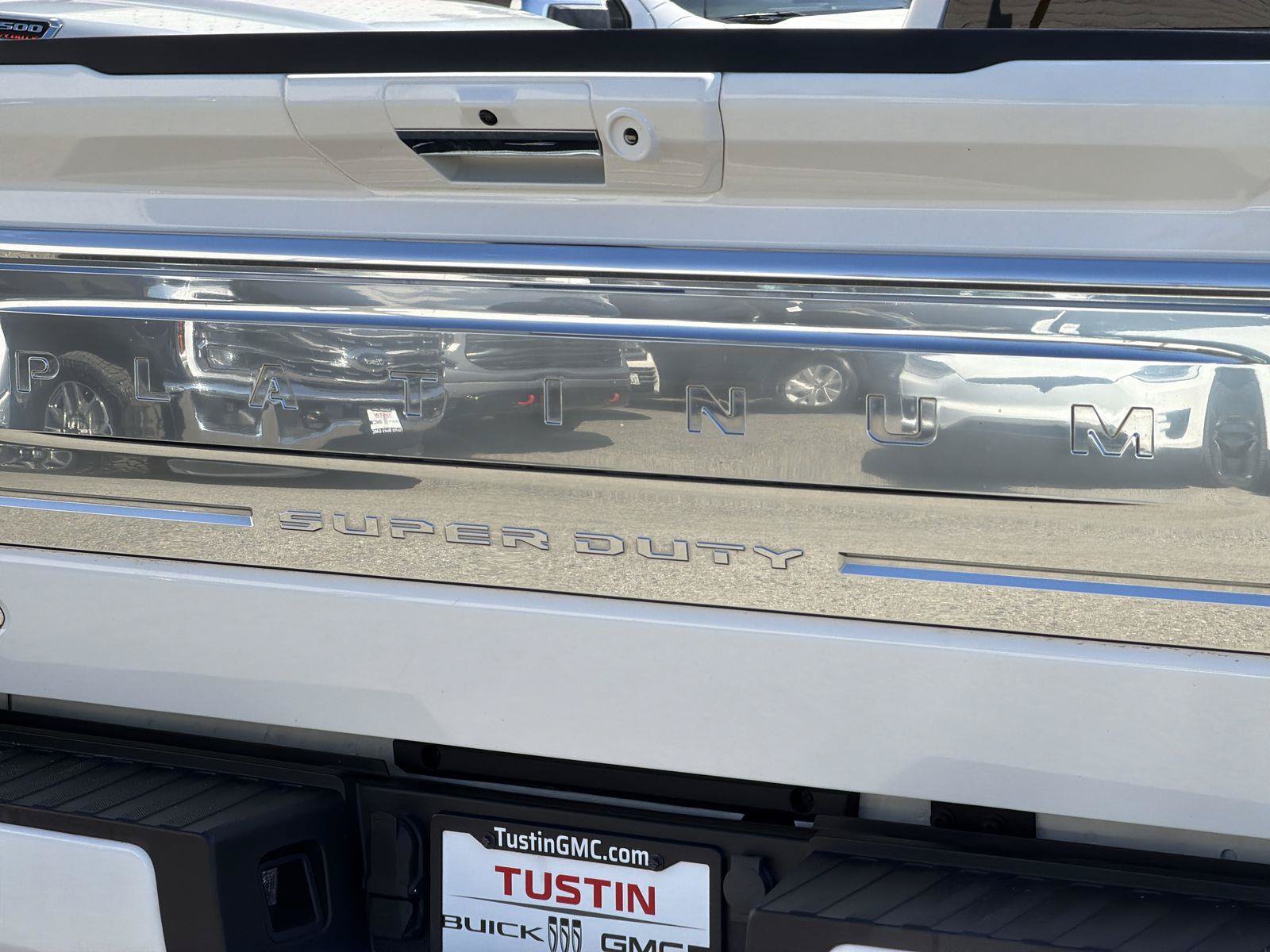 Used 2023 Ford F350 Platinum AWD/4WD image 32