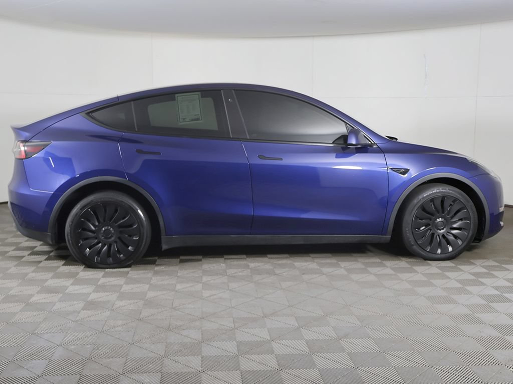 Used 2021 Tesla Model Y Long Range AWD/4WD image 16