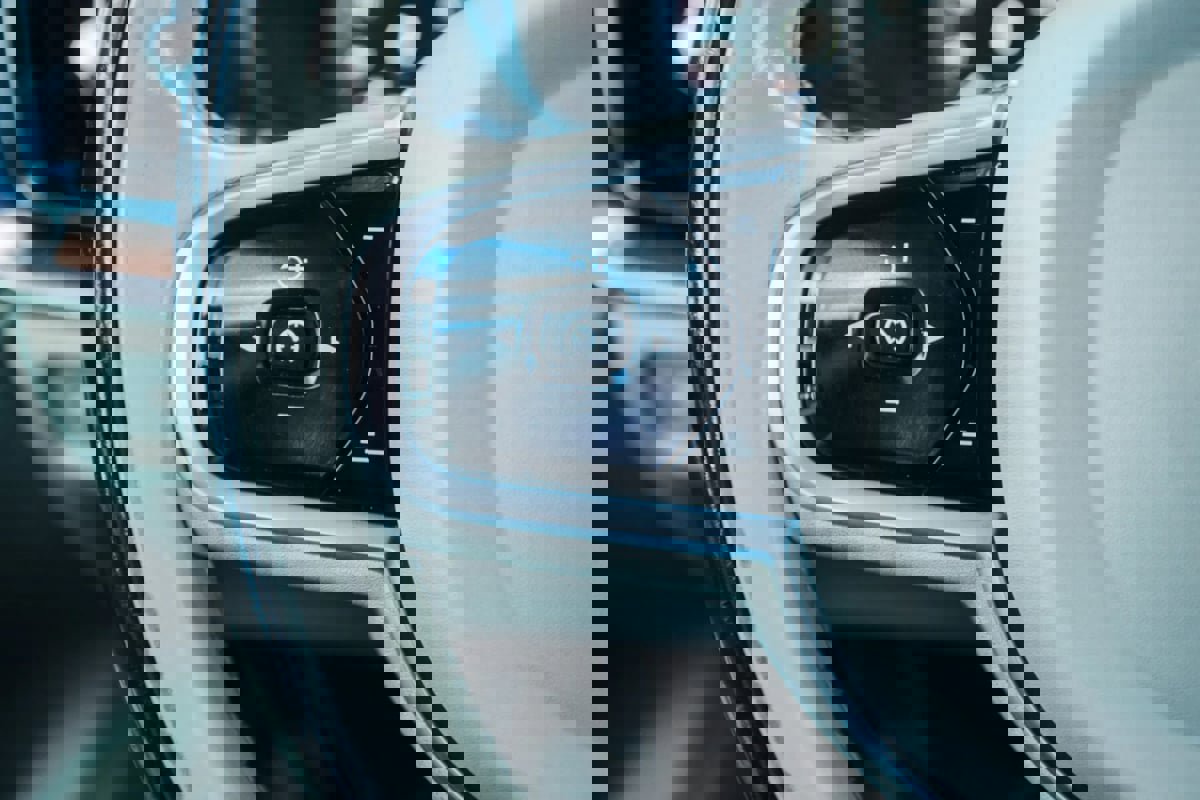 Used 2020 Volvo S60 T6 Momentum image 30