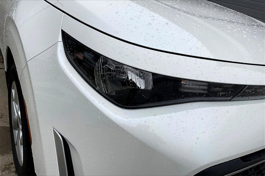 Certified 2023 Kia Soul LX w/ LX Technology Package image 26