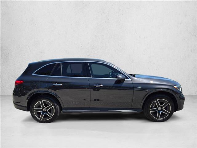 Used 2025 Mercedes-Benz GLC 350e 4MATIC image 4