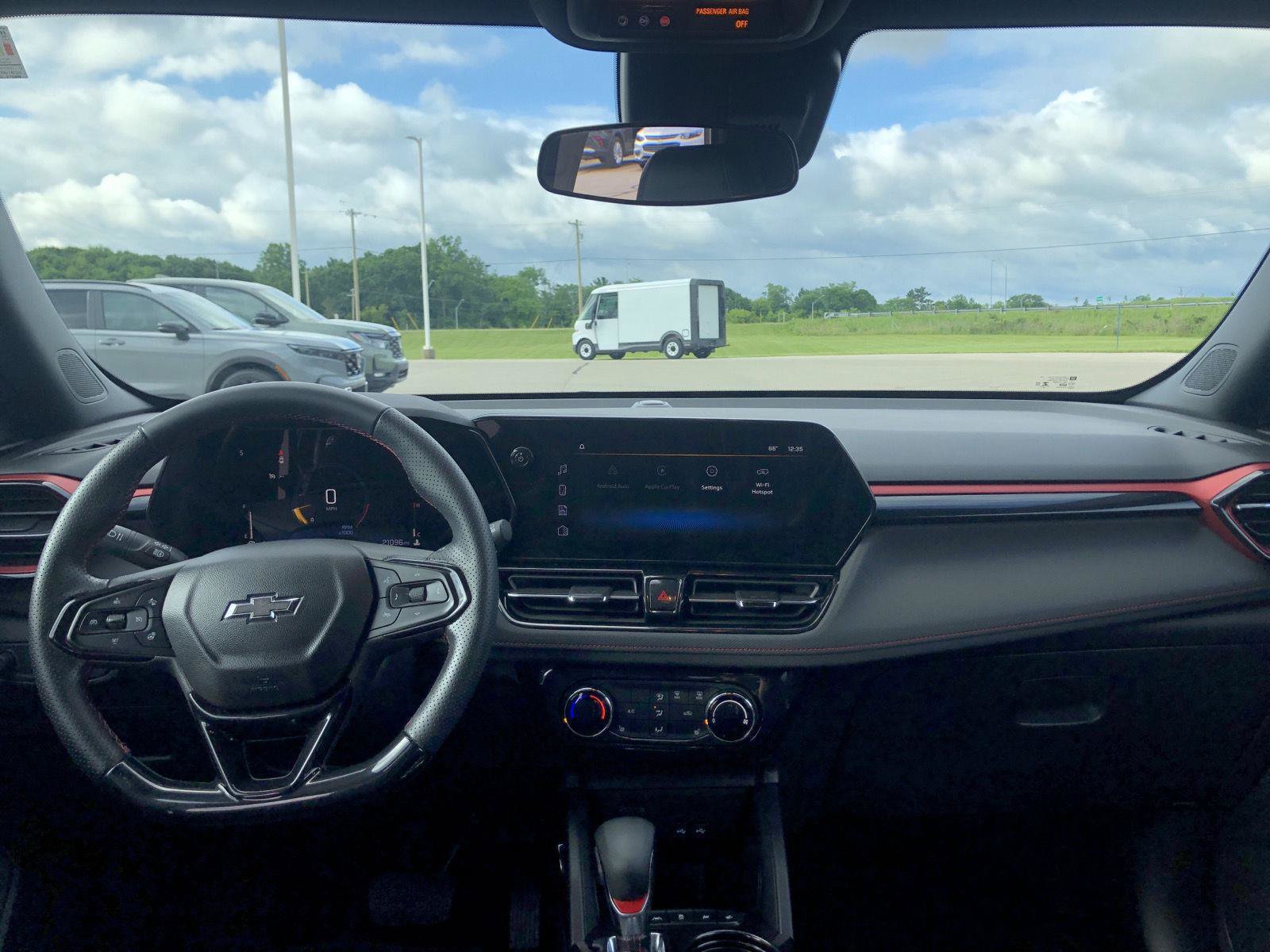 Used 2024 Chevrolet TrailBlazer RS w/ Driver Confidence Package FWD image 16