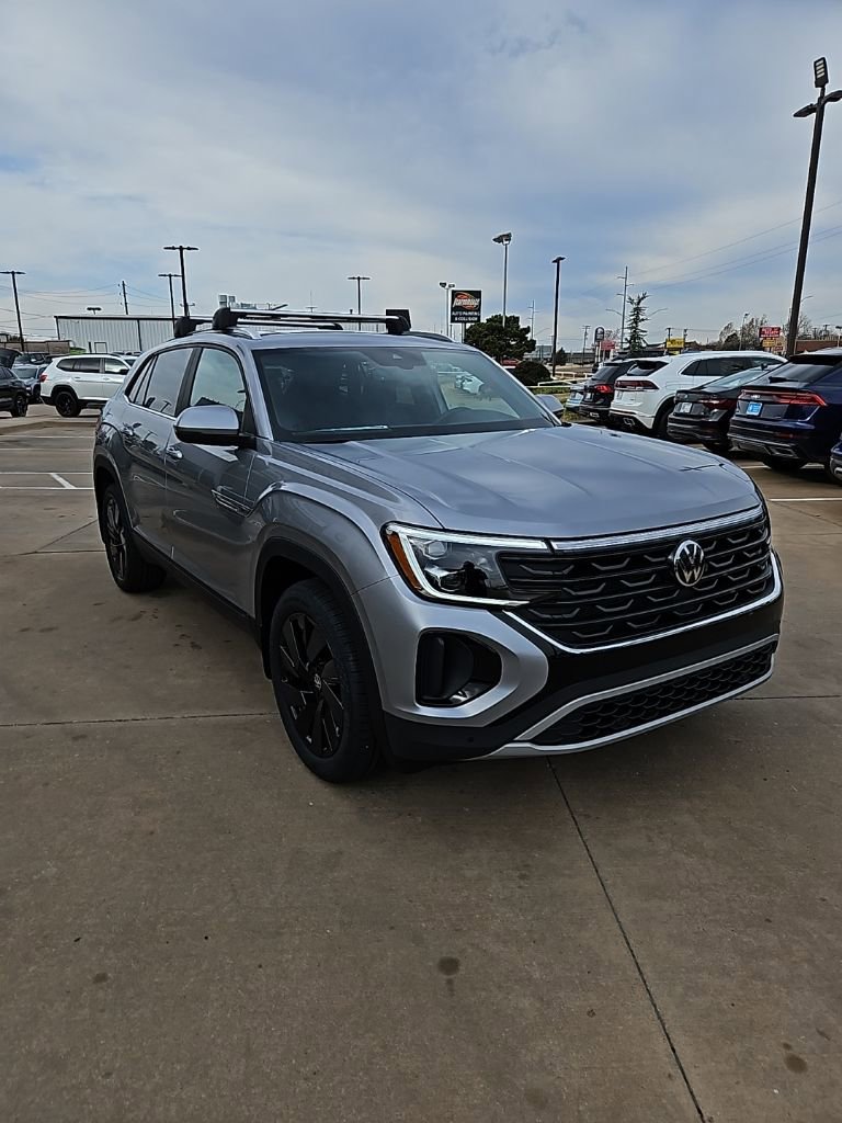 New 2026 Volkswagen Atlas Cross Sport SE image 3