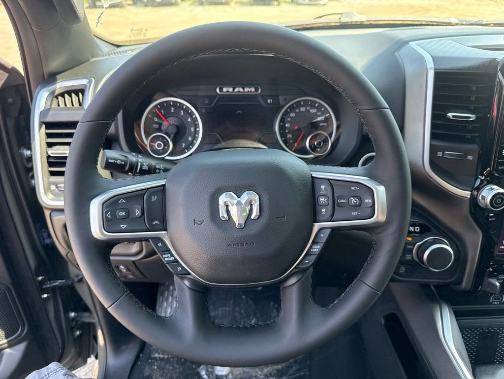New 2026 RAM 1500 4x4 Crew Cab image 10
