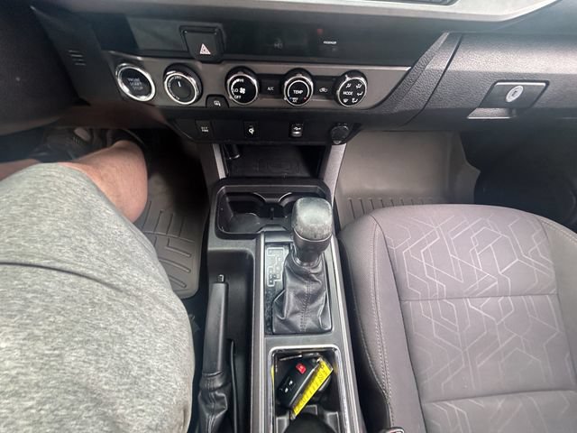 Used 2016 Toyota Tacoma TRD Sport w/ Towing Package AWD/4WD image 26