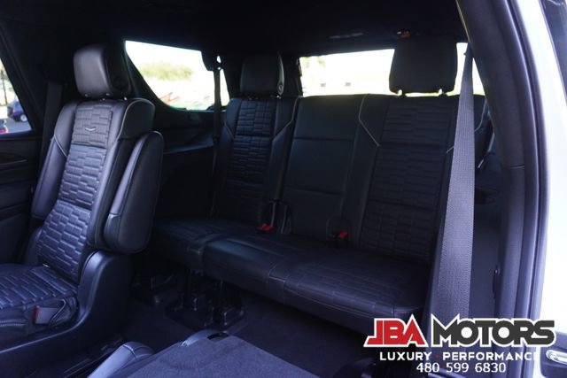 Used 2021 Cadillac Escalade Sport Platinum w/ LPO, ONYX Package image 8