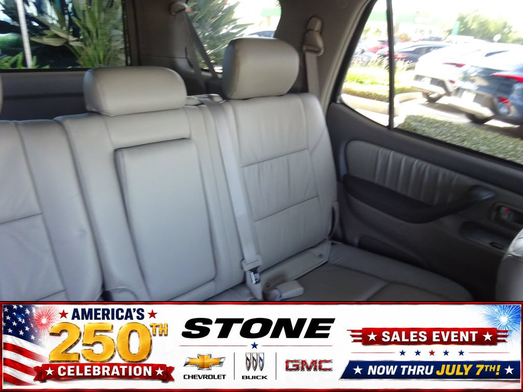 Used 2006 Toyota Sequoia Limited RWD image 16