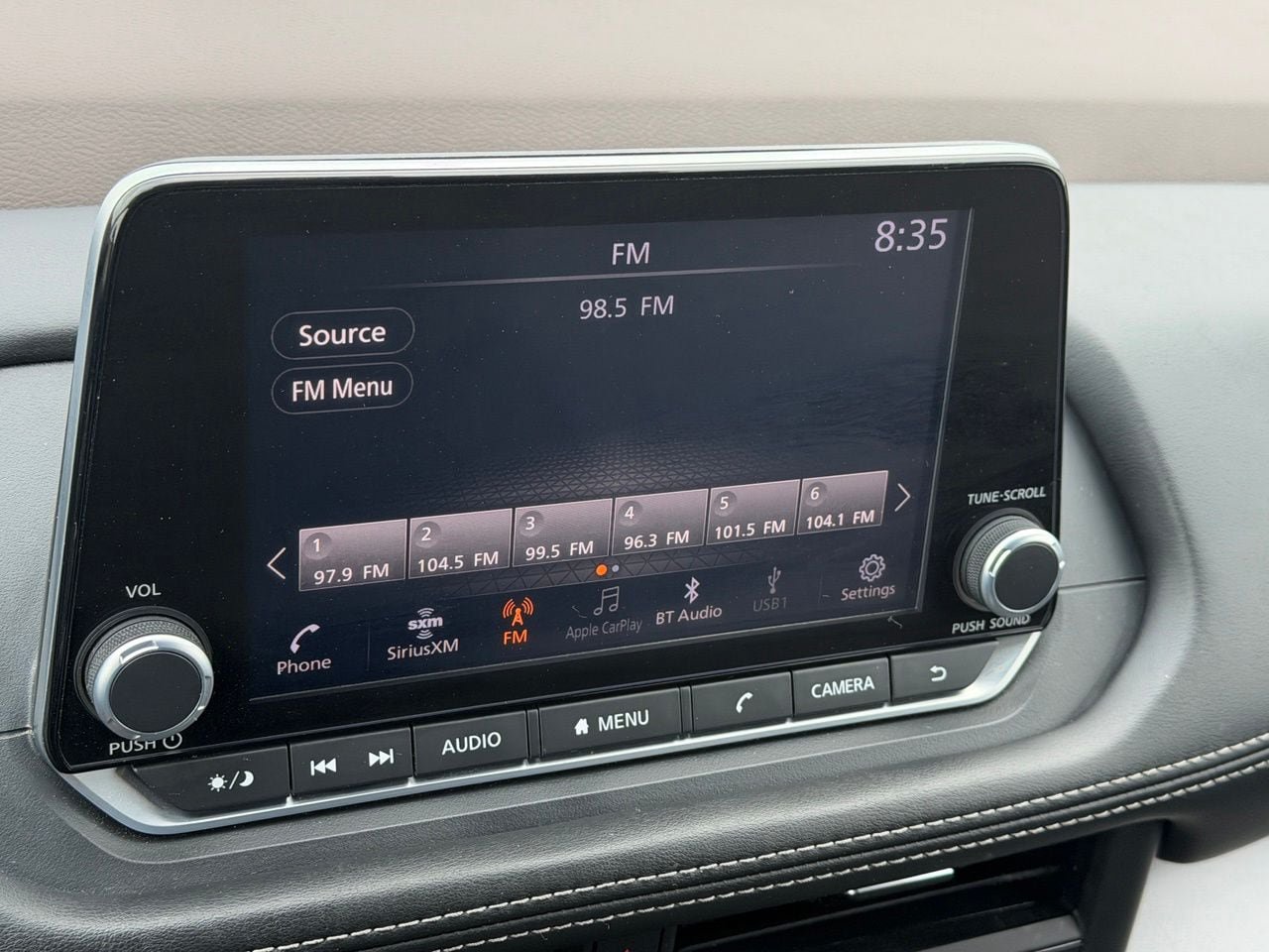 Used 2023 Nissan Rogue SV FWD image 22