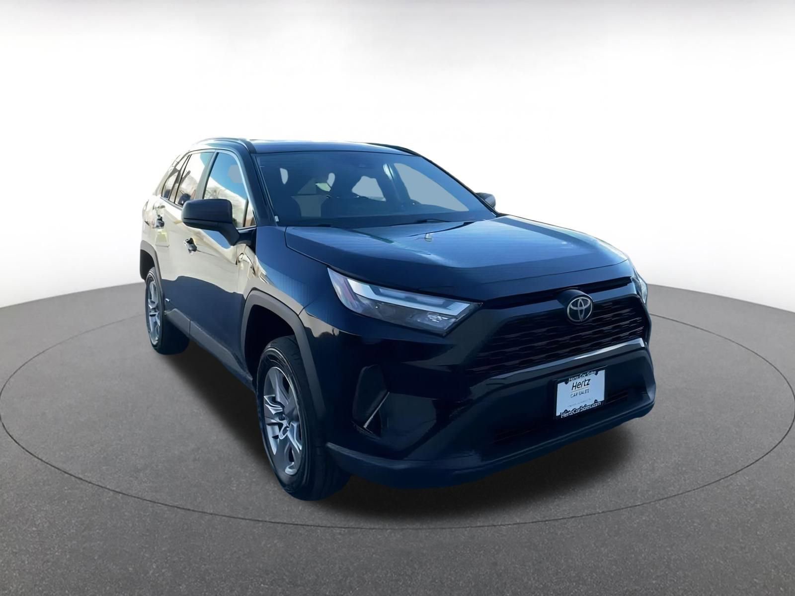Used 2025 Toyota RAV4 LE image 3