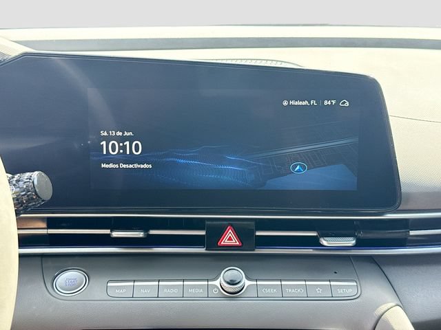 Certified 2025 Hyundai Elantra SEL FWD image 14