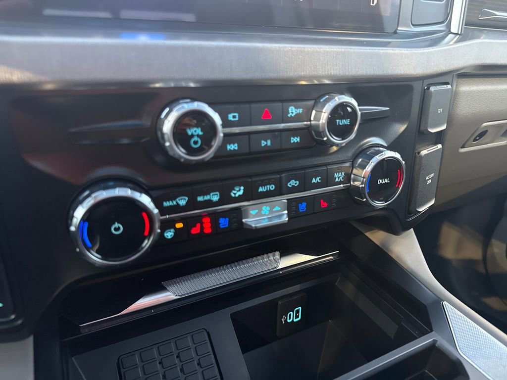 Used 2025 Ford F350 Platinum w/ Platinum Plus Package image 48