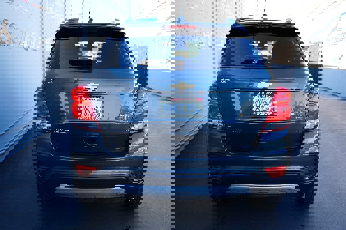 Used 2020 Chevrolet Trax LT image 9