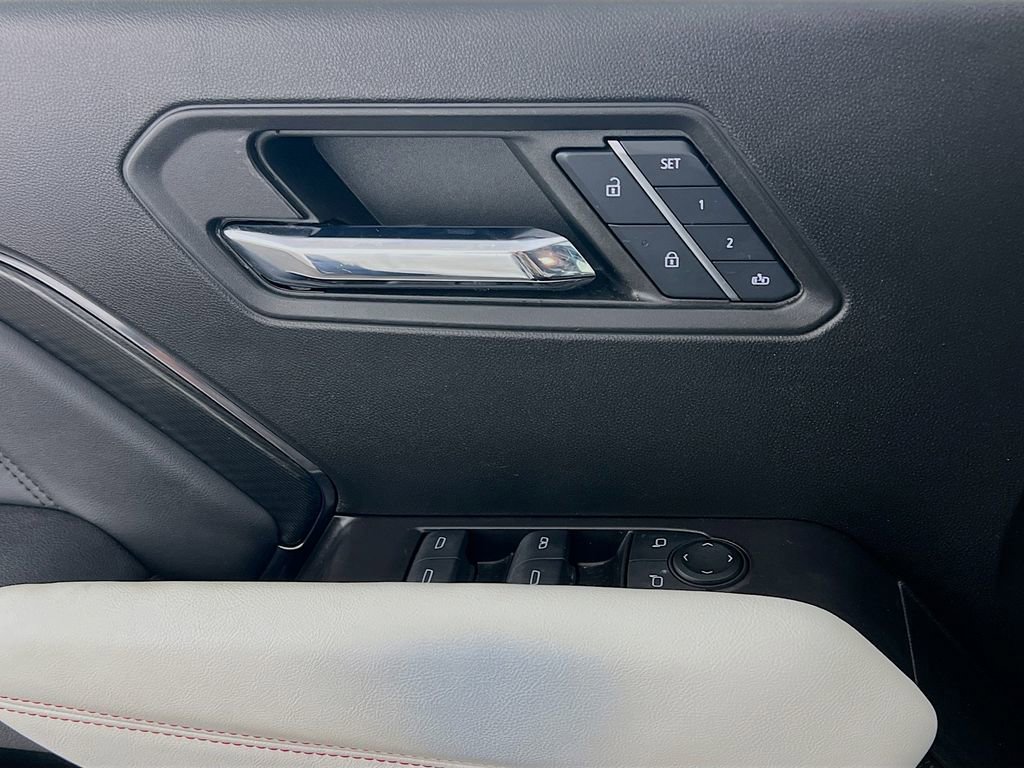 Used 2024 GMC Canyon AT4X image 18