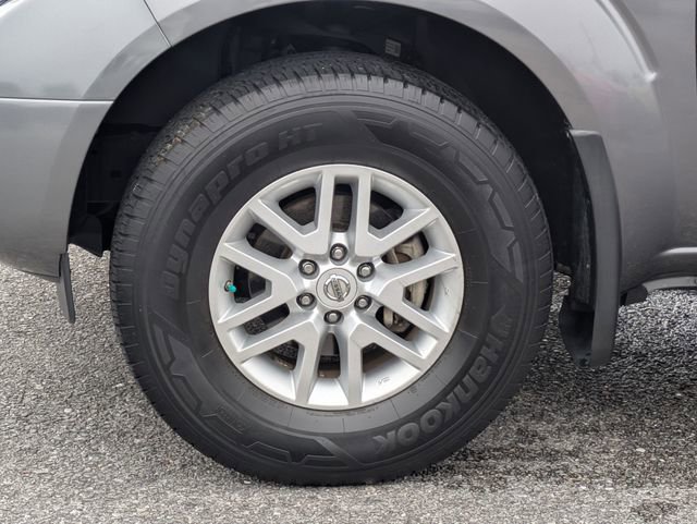 Used 2019 Nissan Frontier SV image 11