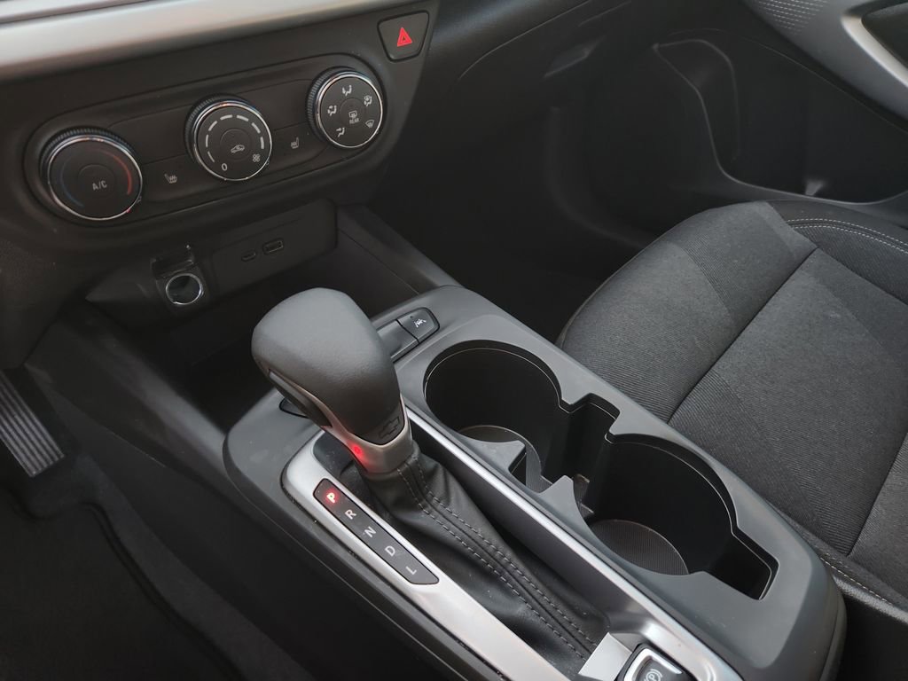 Used 2024 Chevrolet Trax LS w/ LS Convenience Package image 24