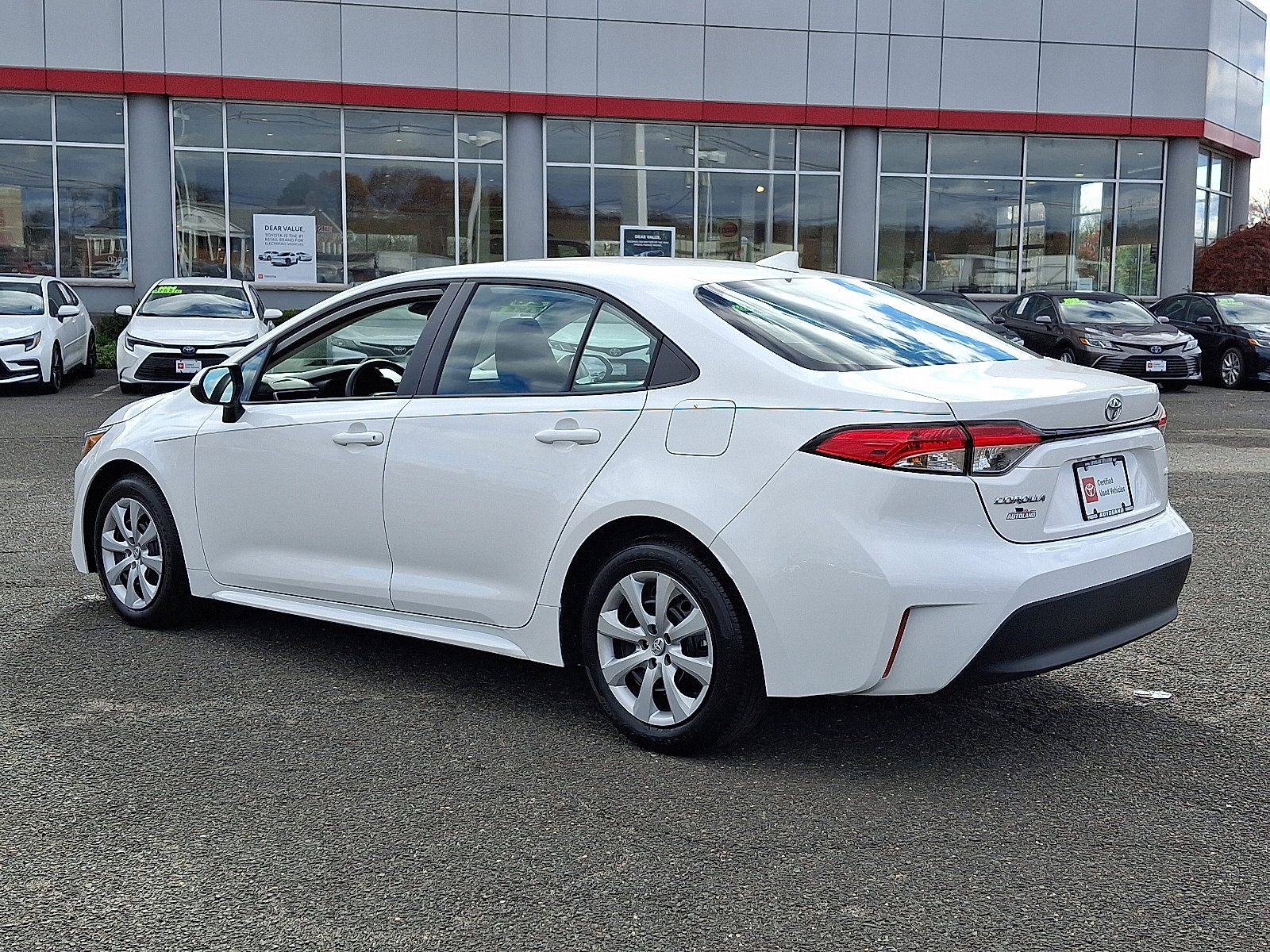 Certified 2026 Toyota Corolla LE image 5