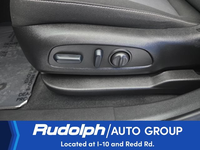 Used 2025 Chevrolet Blazer LT FWD image 10