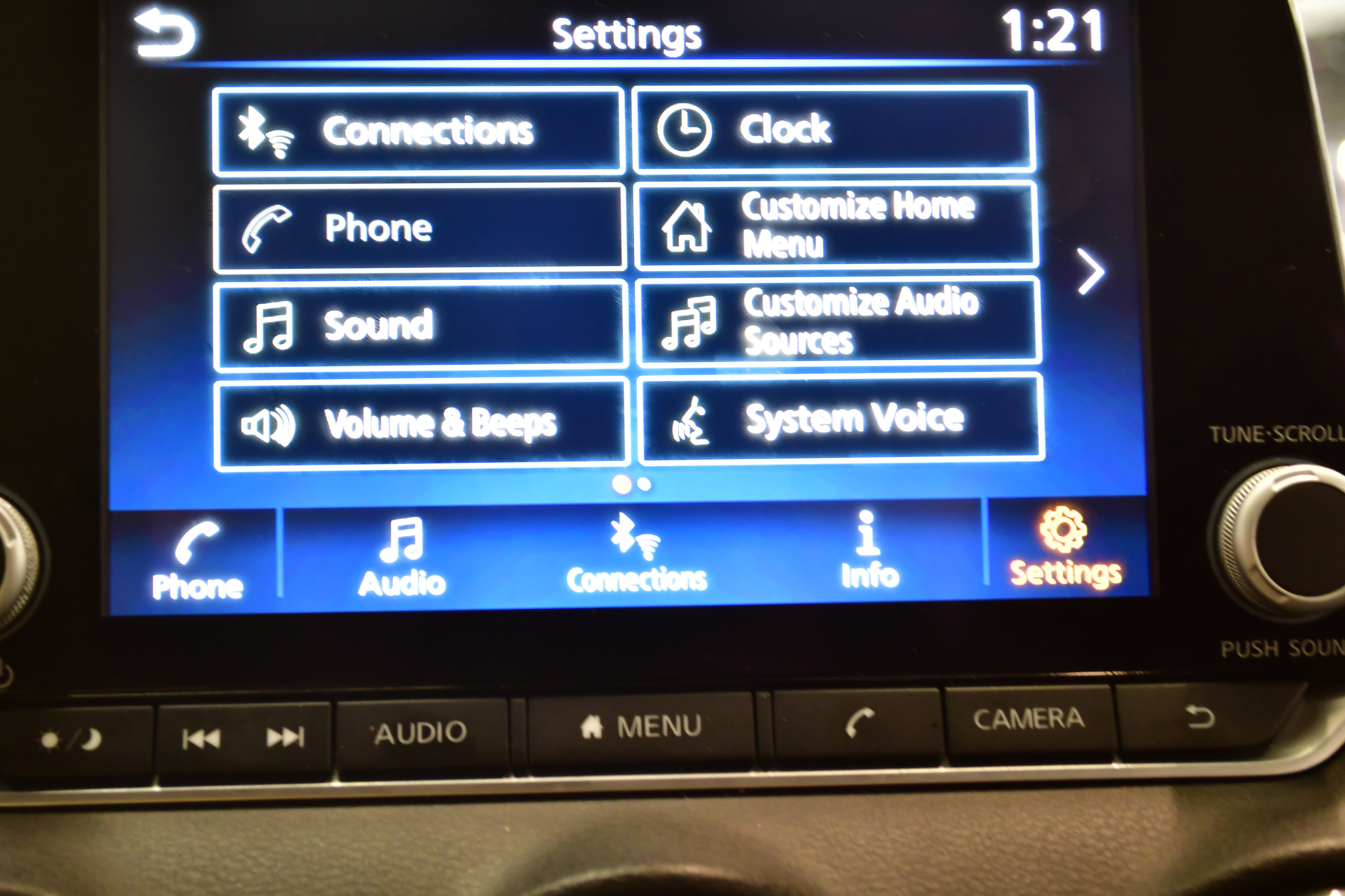 Used 2025 Nissan Sentra SV FWD image 24