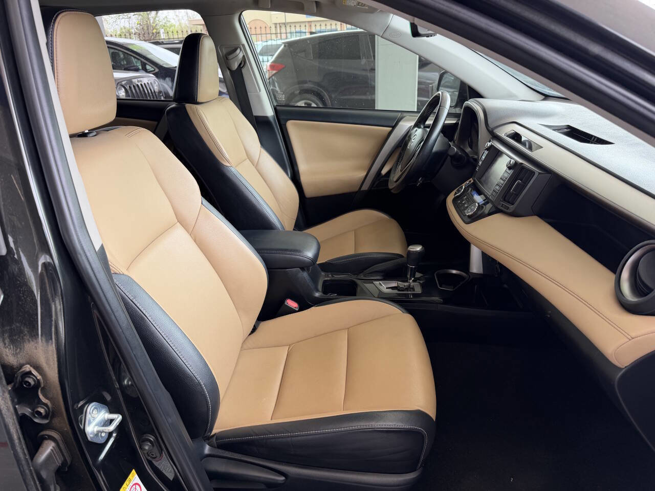 Used 2018 Toyota RAV4 Limited w/ Advanced Technology Package image 9