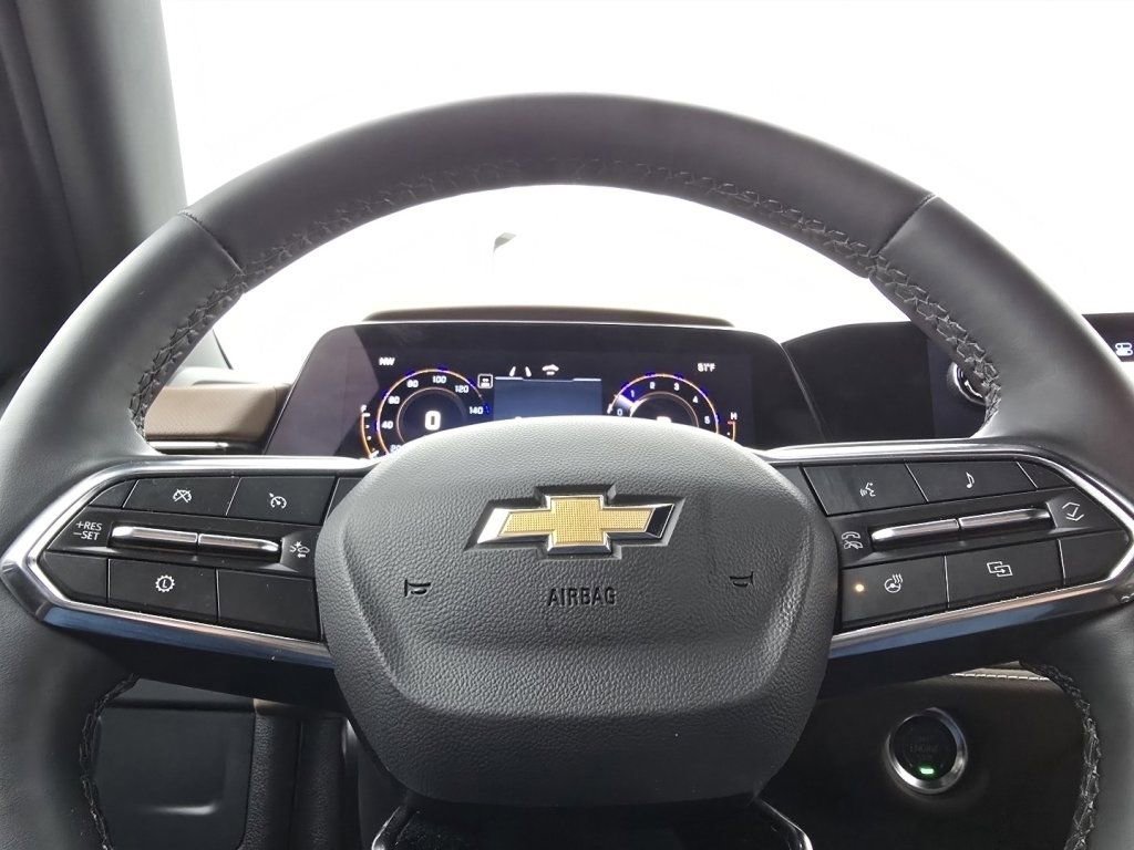 Used 2025 Chevrolet Suburban High Country image 25