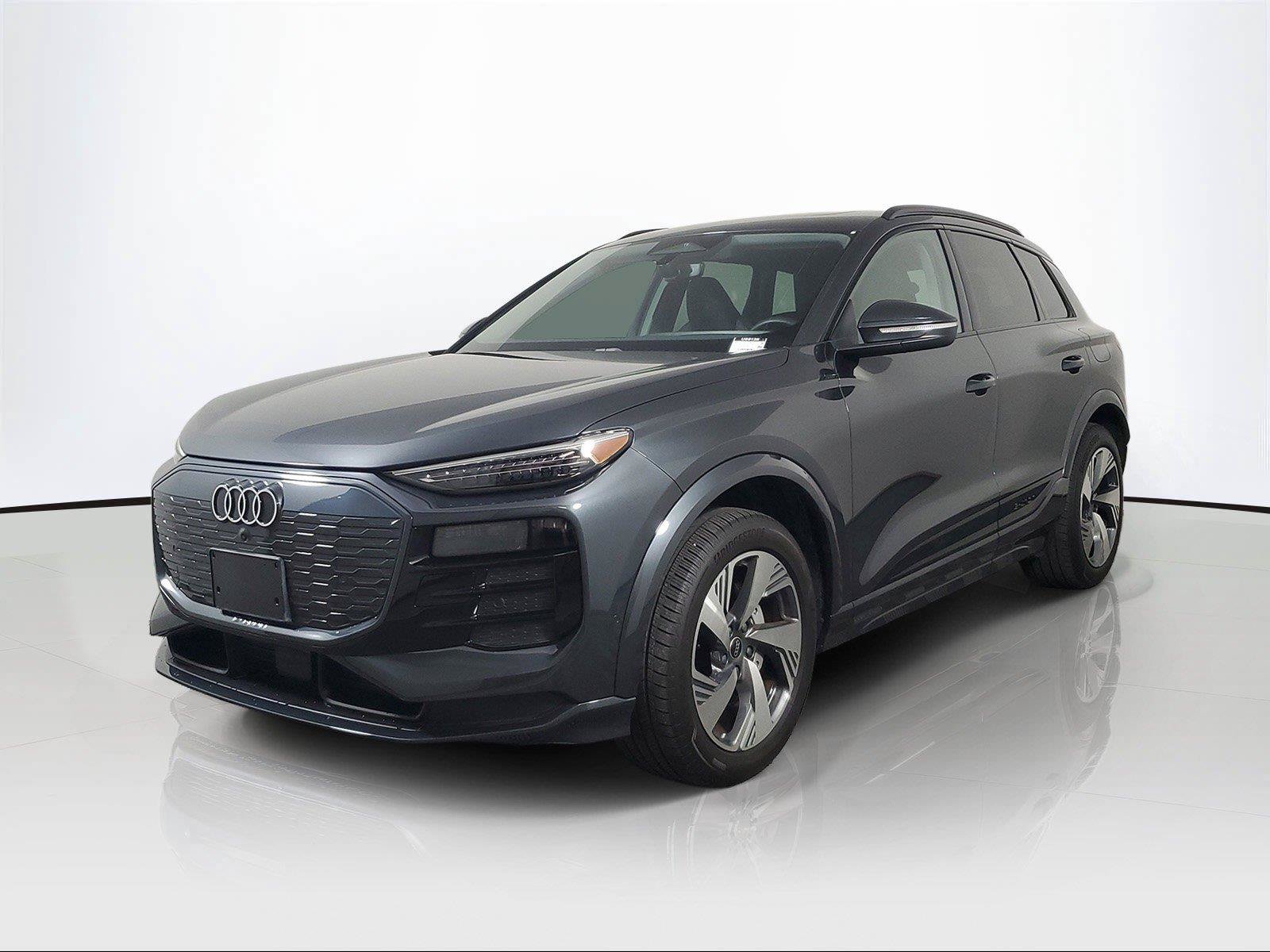 Certified 2025 Audi Q6 e-tron Premium Plus w/ Premium Plus AWD/4WD image 3