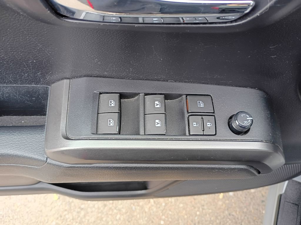 Used 2021 Toyota Tacoma TRD Off-Road image 9