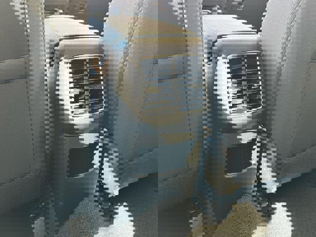 New 2025 Kia Sportage LX image 16