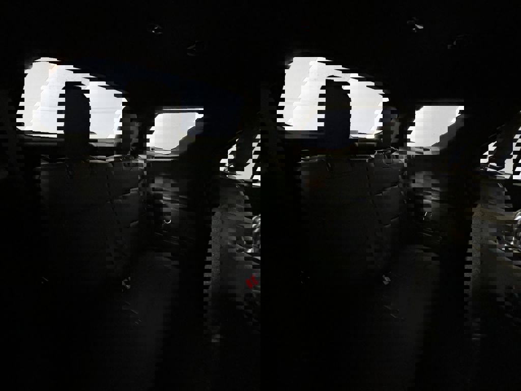 Used 2025 Ford Explorer ST-Line image 16