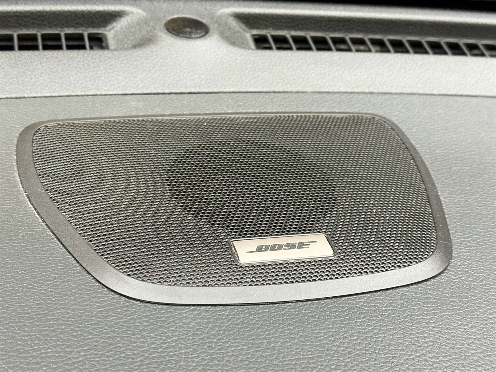 Used 2016 Nissan Rogue SL w/ SL Premium Package image 19