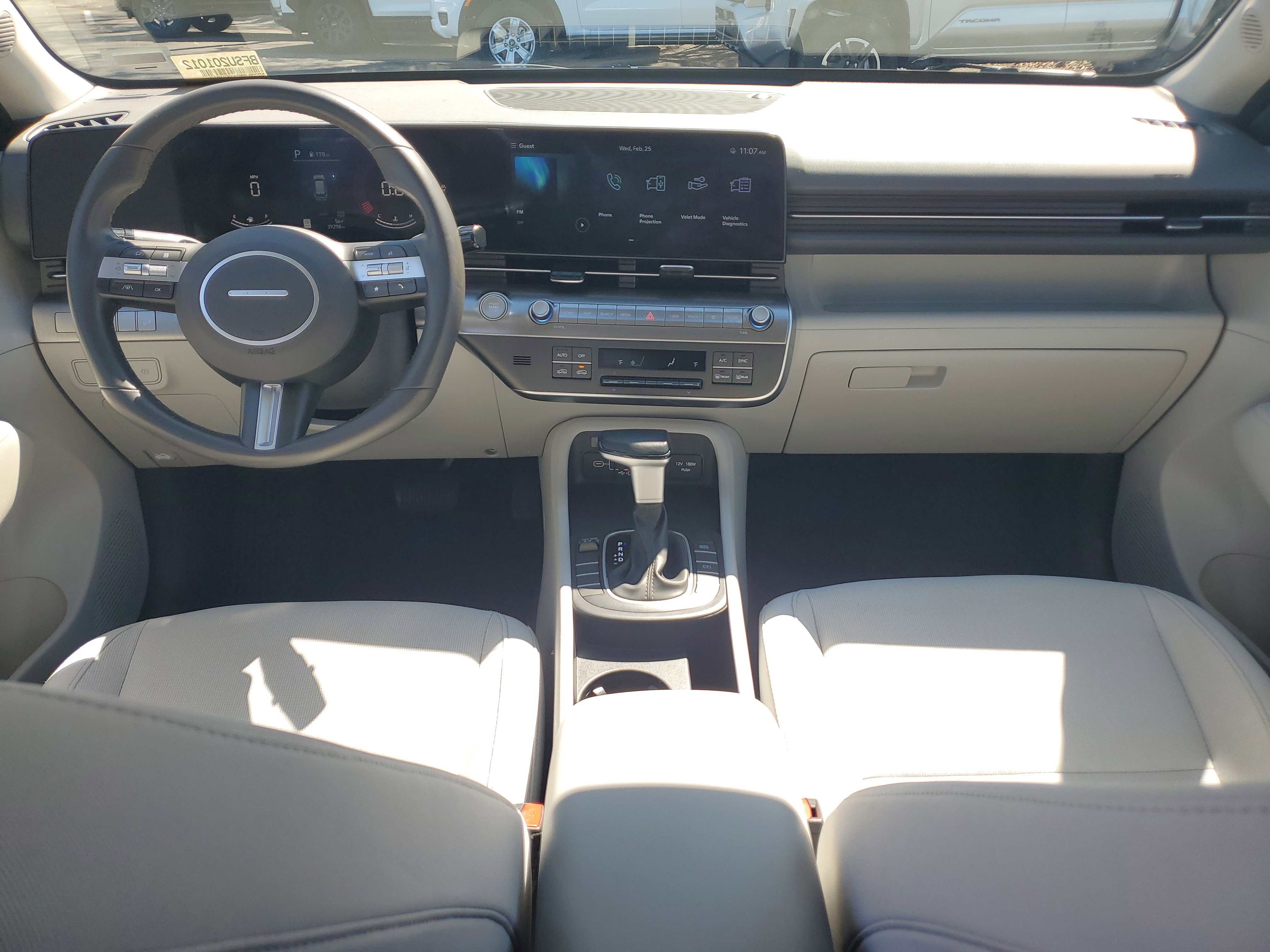 Used 2025 Hyundai Kona SEL image 20