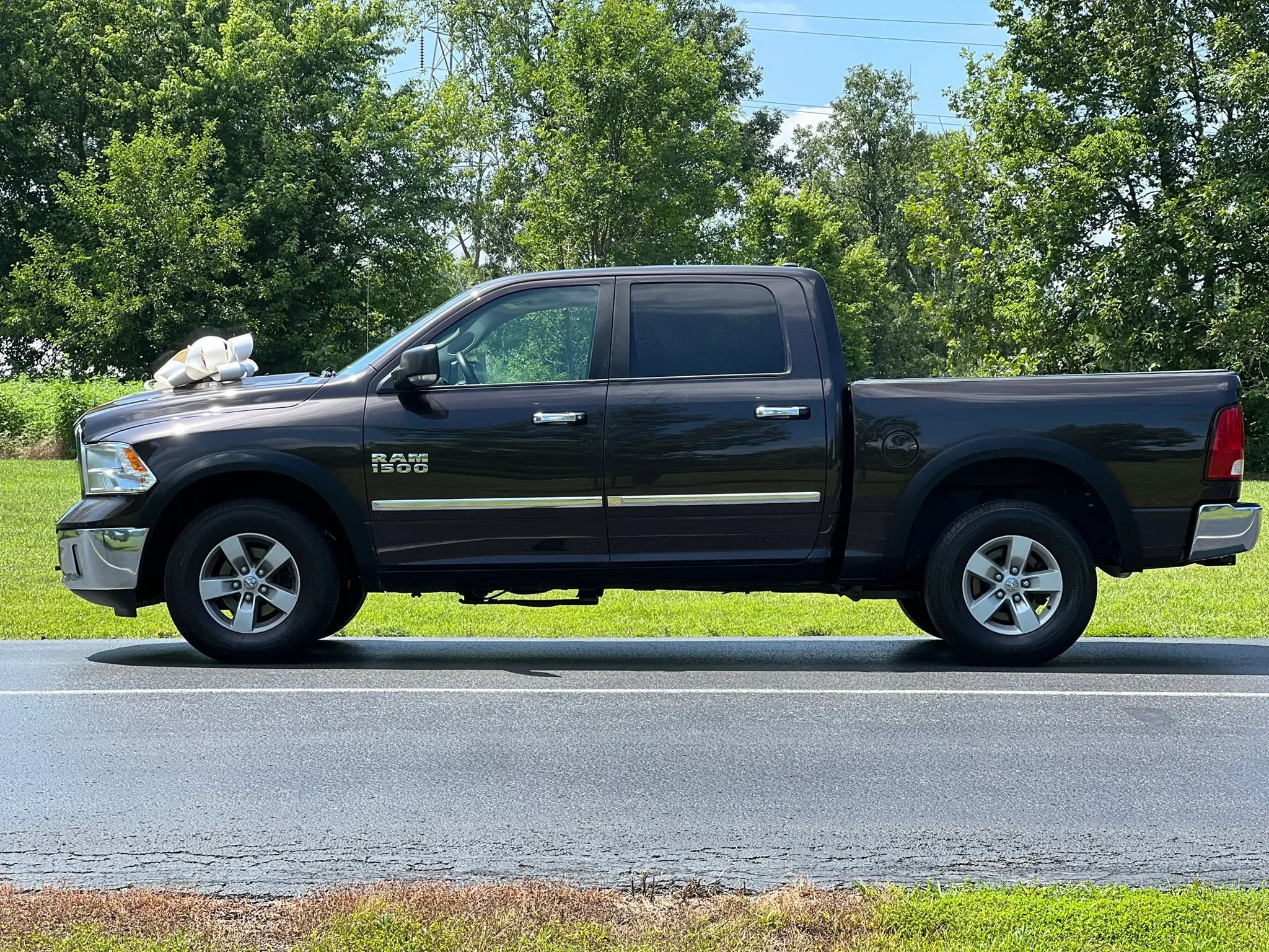 Used 2017 RAM 1500 Classic SLT w/ Luxury Group AWD/4WD image 8