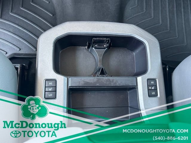 Used 2016 Toyota Sequoia Platinum AWD/4WD image 11