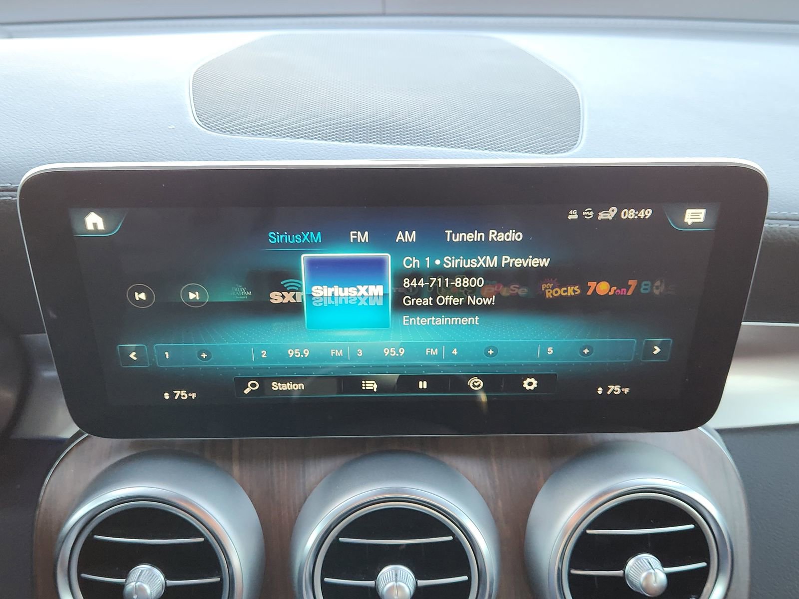 Used 2022 Mercedes-Benz GLC 300 4MATIC Coupe image 20