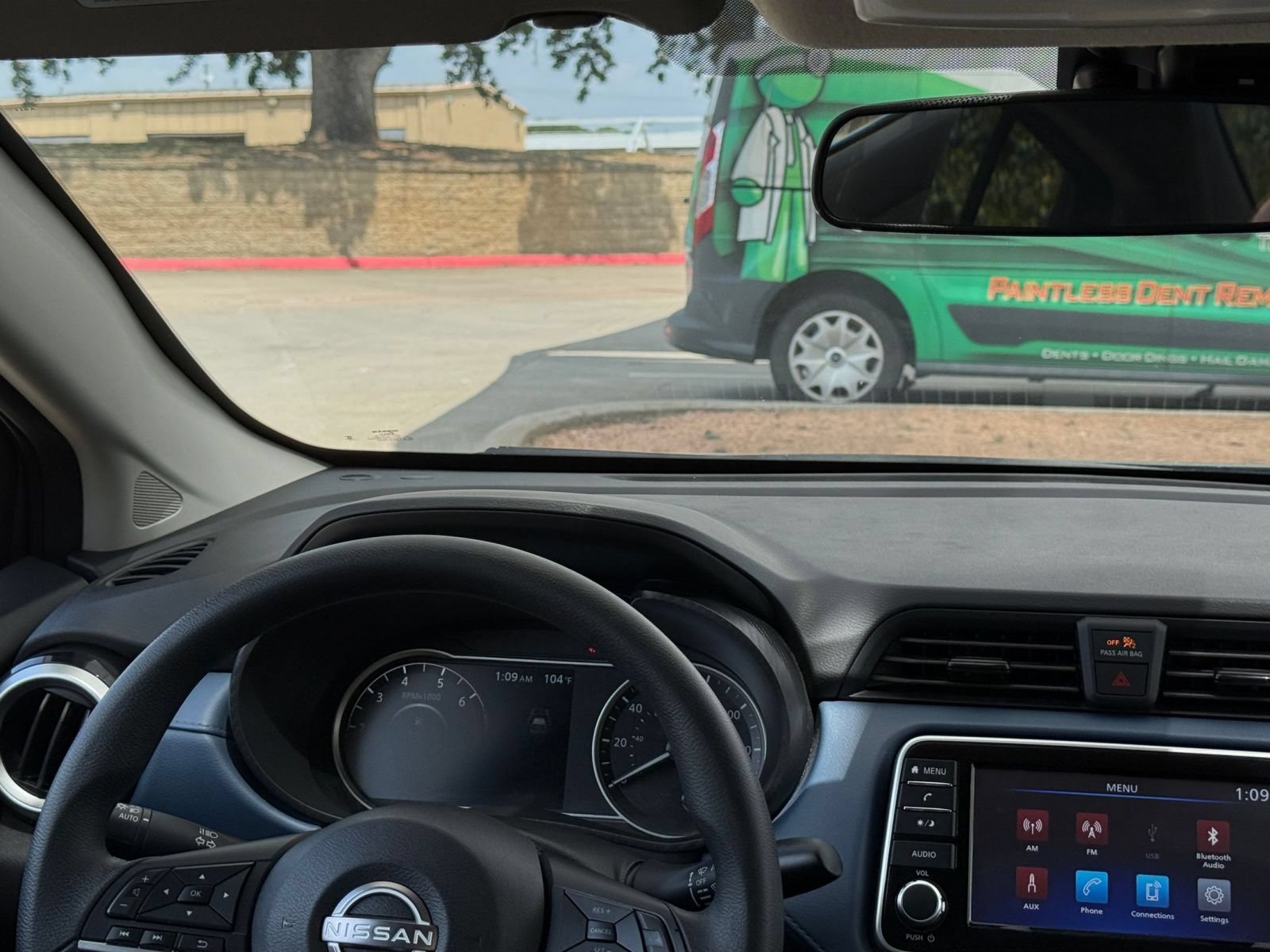 Used 2025 Nissan Versa SV FWD image 29