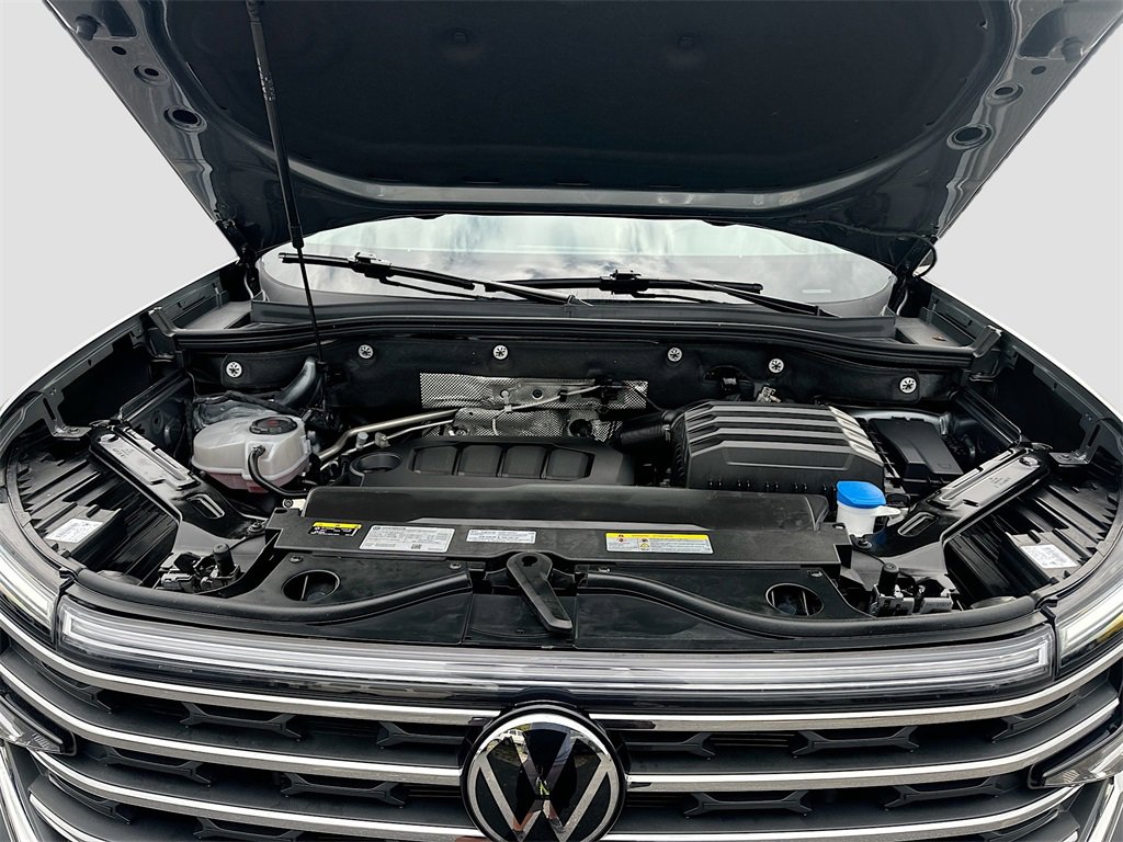 Used 2024 Volkswagen Atlas SE image 30