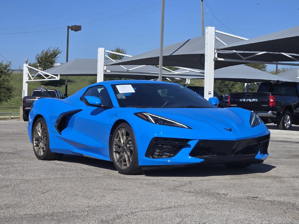 Used 2023 Chevrolet Corvette Stingray Preferred Conv w/ 2LT RWD image 3