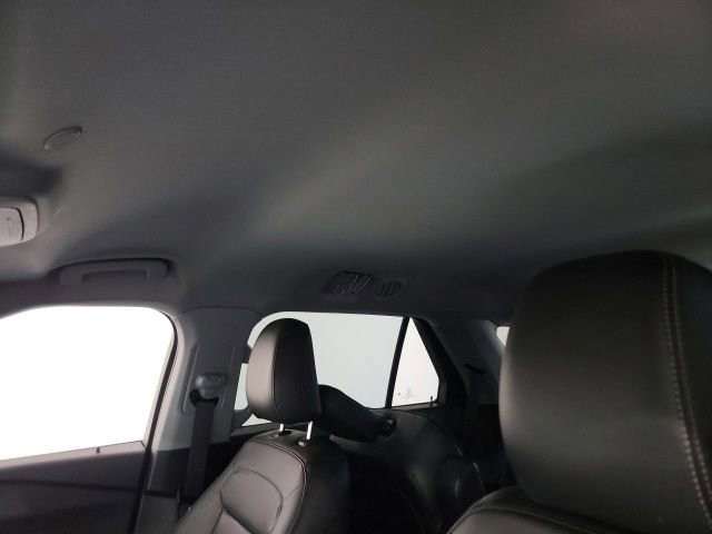 Used 2022 Ford Explorer XLT w/ Equipment Group 202A AWD/4WD image 11