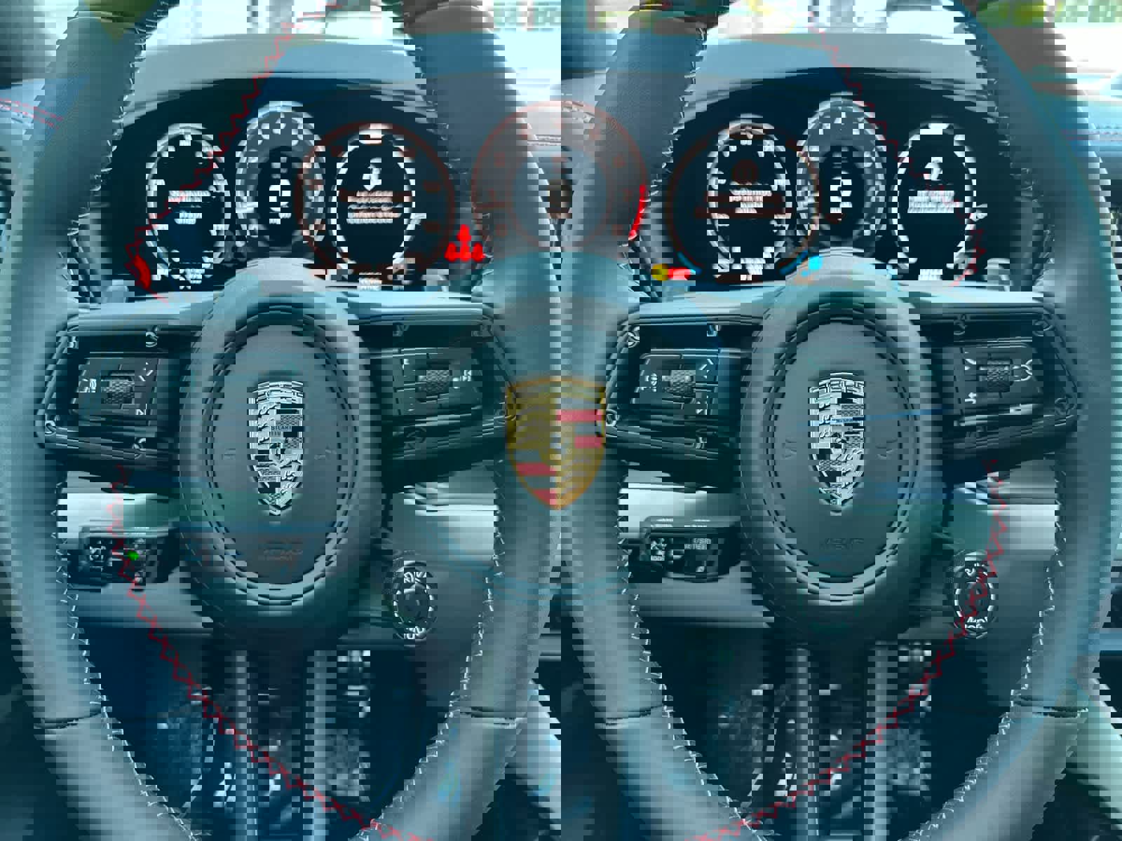 New 2026 Porsche Cayenne GTS image 27