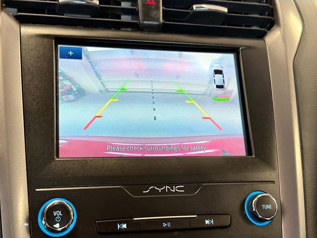 Used 2020 Ford Fusion SEL image 16