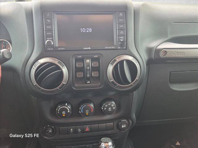 Used 2018 Jeep Wrangler Unlimited Sport S AWD/4WD image 13